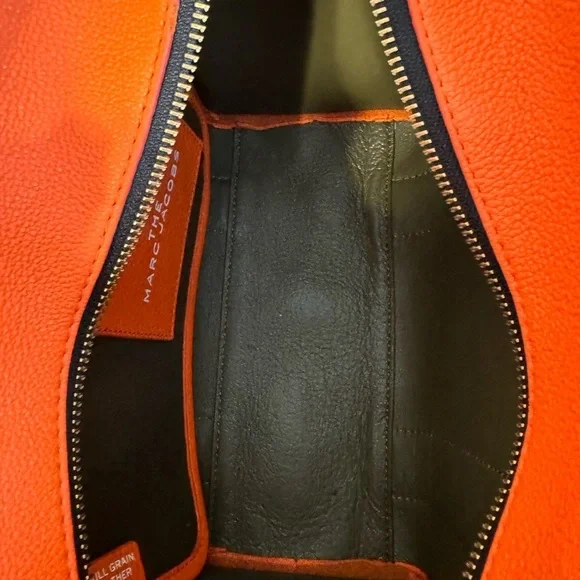 Marc Jacobs Bold Orange Tote Bag - Picture 7 of 8